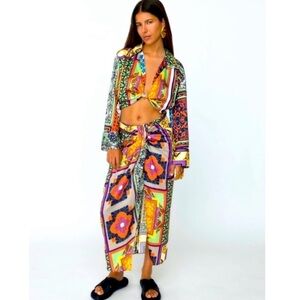 Zara women’s printed two piece crop blouse and skirt set size XL new with tags